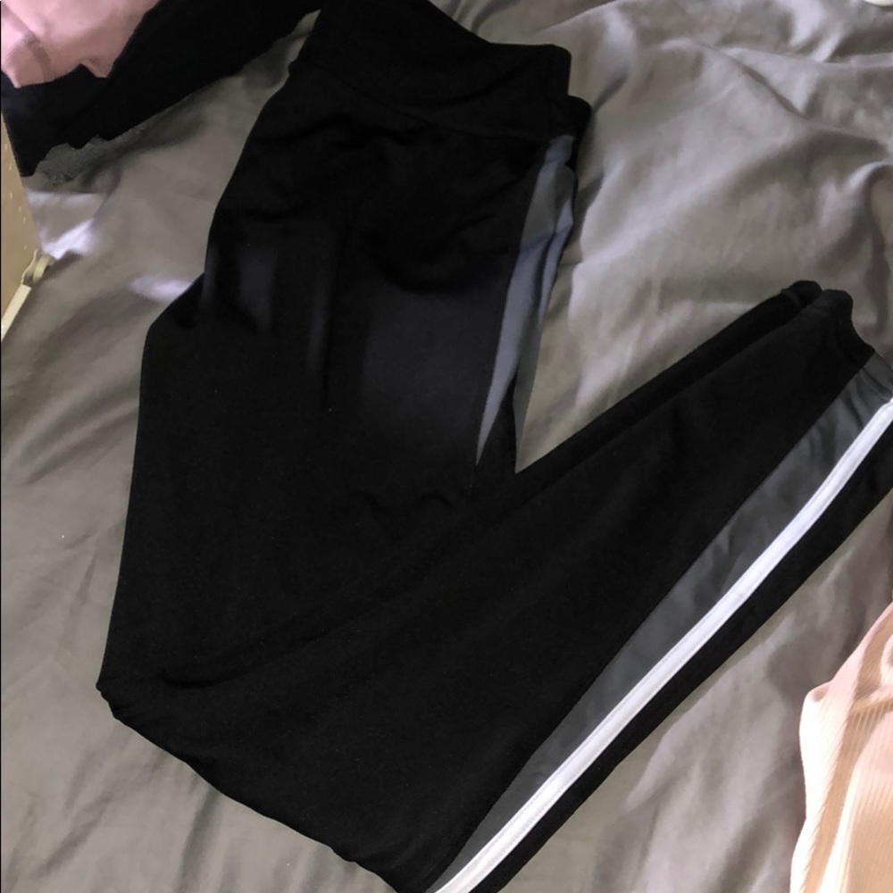 Workout pants